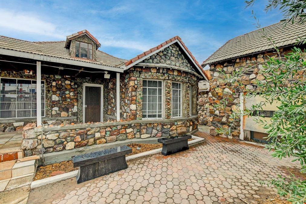901 E Ogden Ave