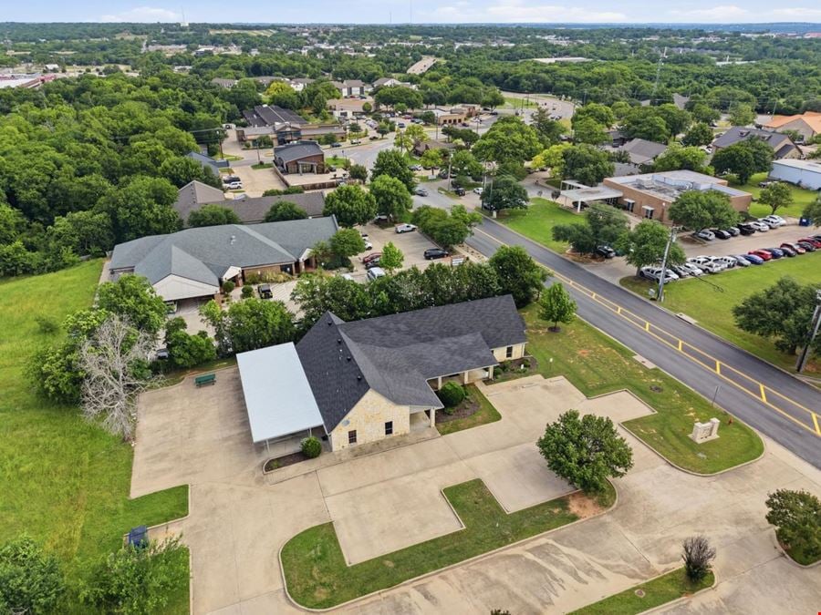914 Foster Lane