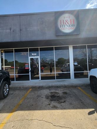 Preview of Retail space for Rent at 107 North Hervey Street
