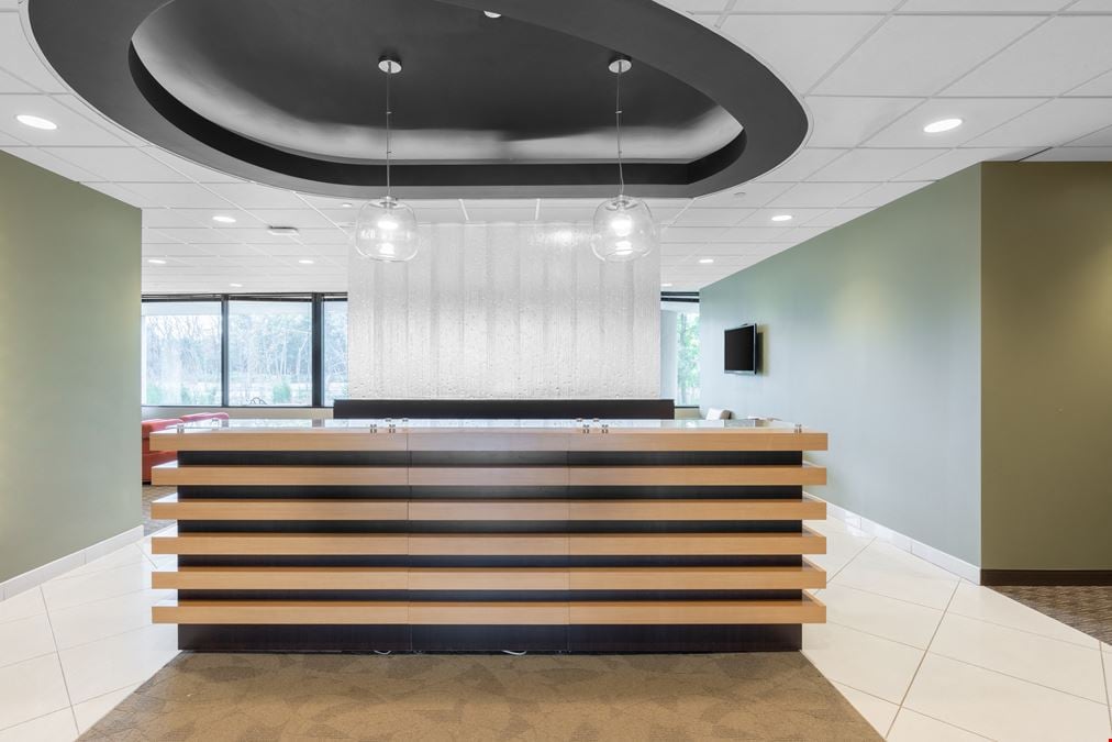 Regus - Lake Forest – Landmark Conway Farms