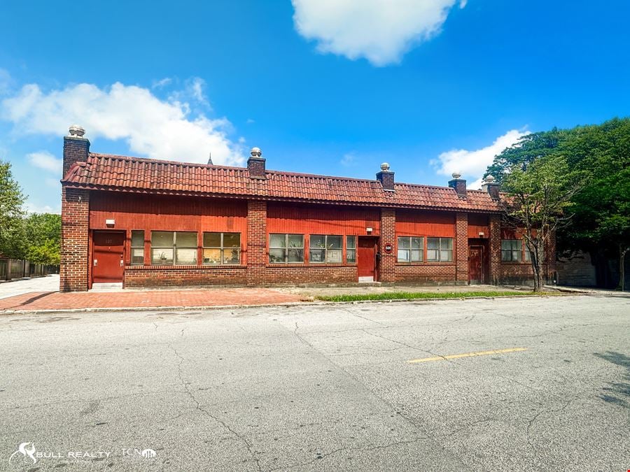 Unique Triplex in O4W Neighborhood (Atlanta)