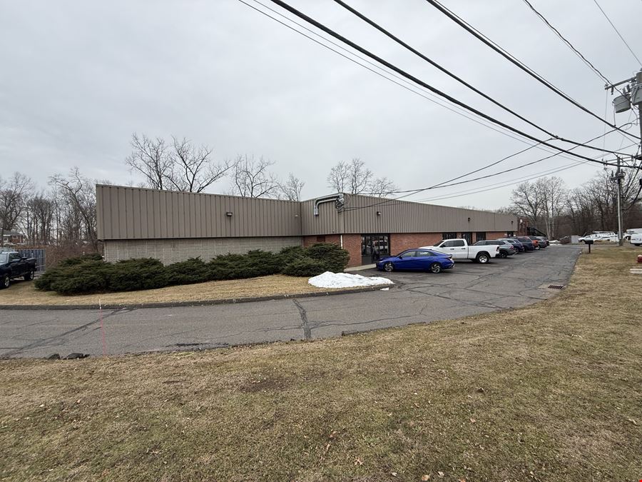 3,160 SF Flex Space