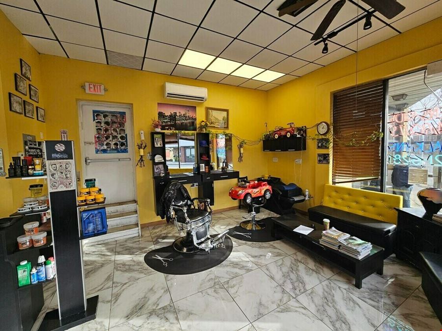 102 Mineola Ave