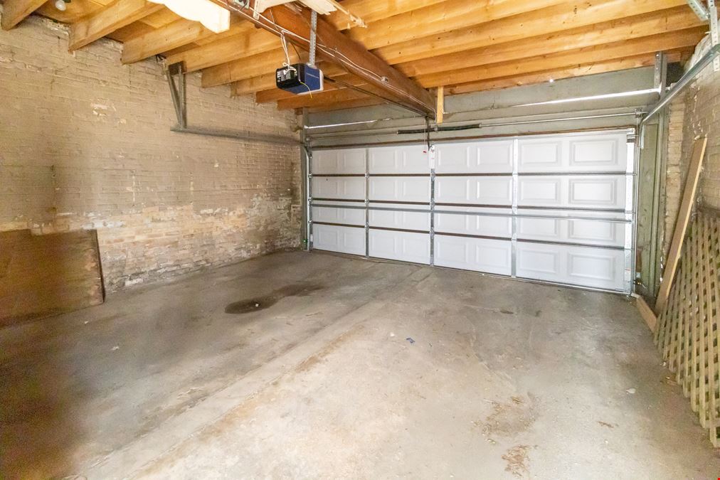 6 Unit Multifamily Property Located in Chicago, IL