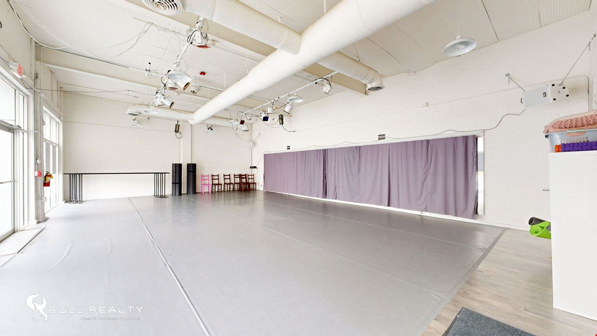 ±4,500 SF Theatre Special Use Space