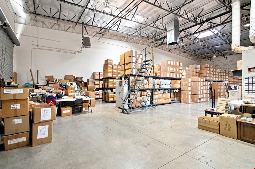 Runway Center | 10,000 SF Industrial Sublease | Suites G-H