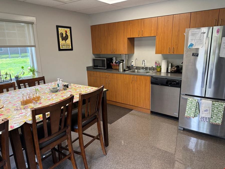 480 Colonial Pkwy