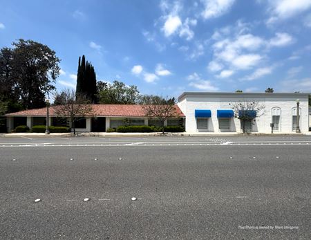 Preview of Office space for Rent at 2065 Huntington Dr