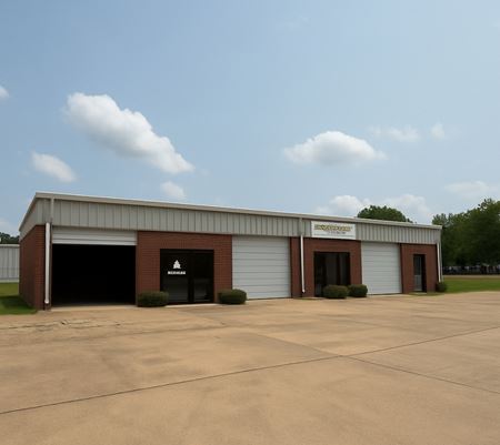 Preview of Industrial space for Rent at 540 Industrial Dr