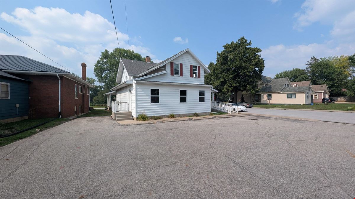 1201 Lincolnway W