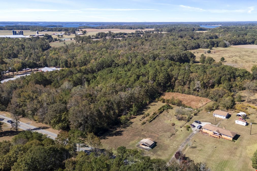 8 Acres Land- HWY 29- Near Lake Hartwell- No Zoning