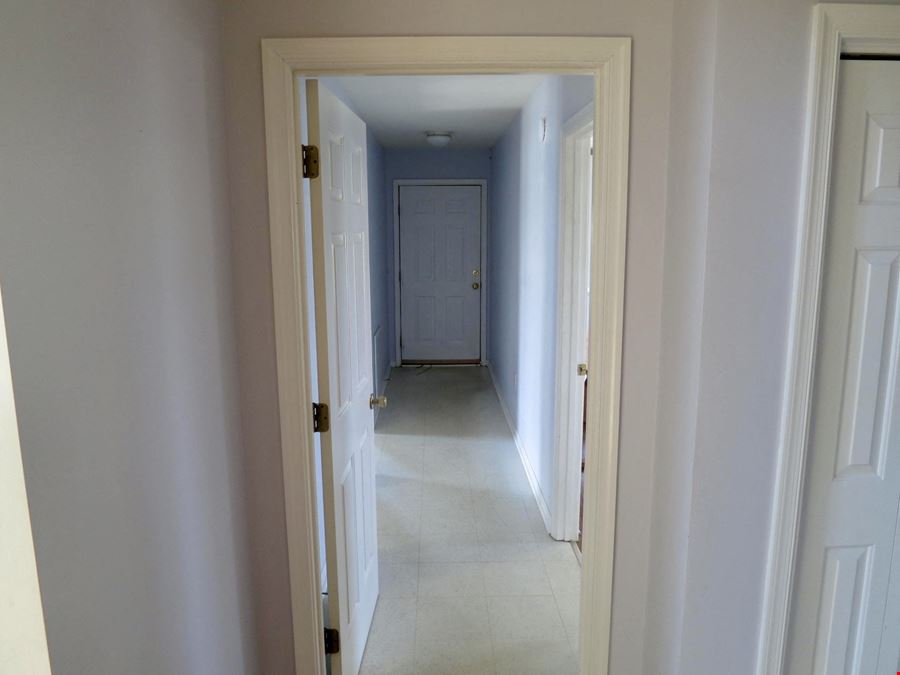 TURNKEY PROFESSIONAL OFFICE SUITE RIGHT OFF RT 250