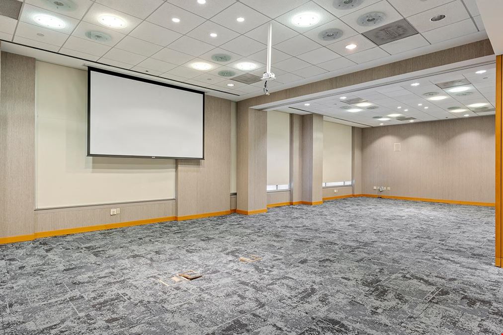 4200 Wildwood Parkway (R025)