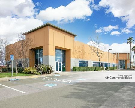 Preview of Industrial space for Rent at 860 Harbour Way South