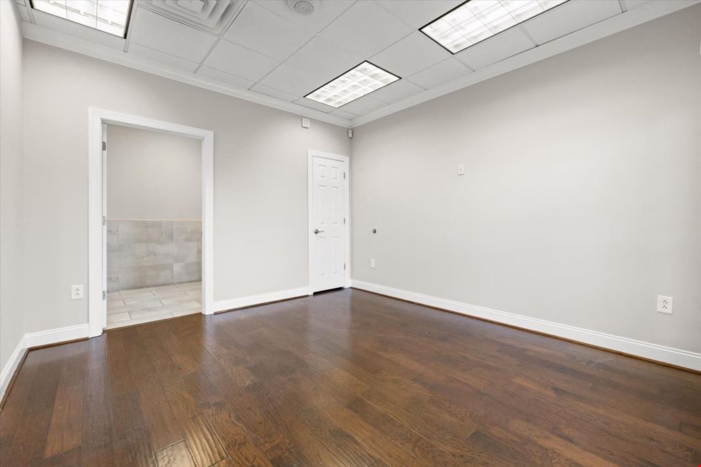 East Brainerd Office Suite 7 Private Offices 