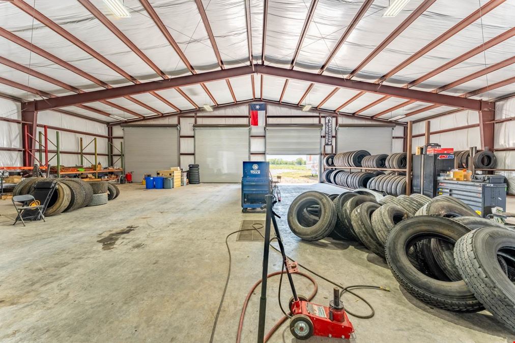 Warehouse for Sale on Interstate 30