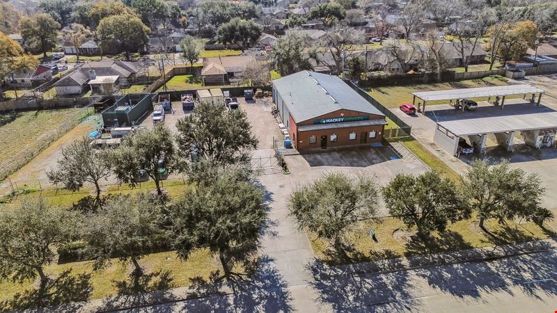 5252 FM 517 Road East