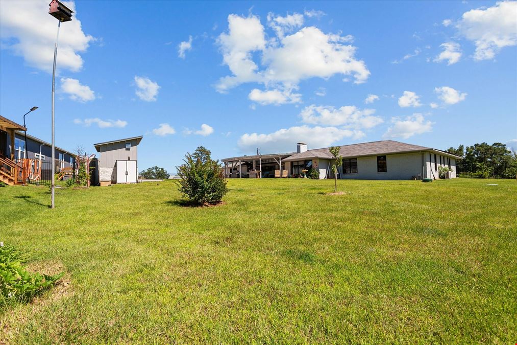 15844 Hwy 31 West