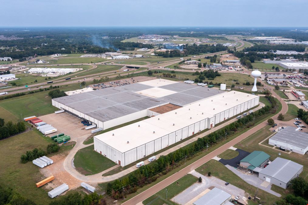 790,015 SF Fulfillment Warehouse & Distribution Center