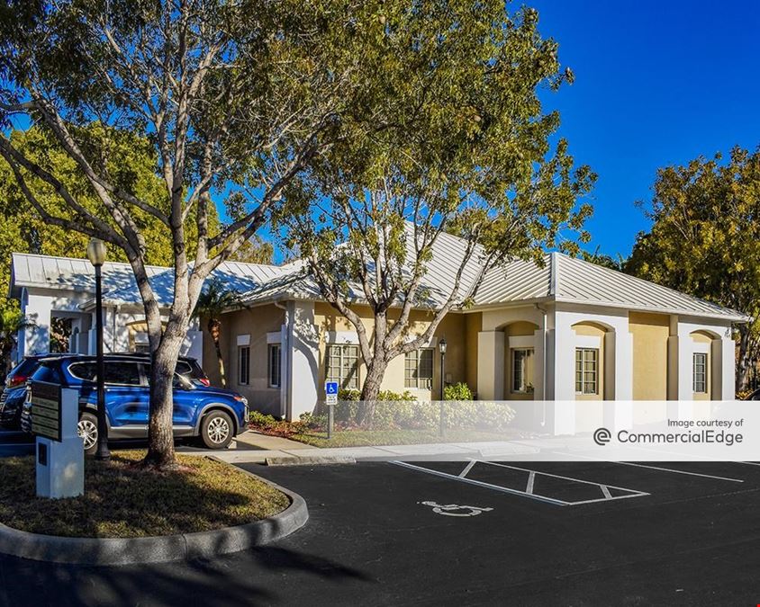 McGregor Lakes Center