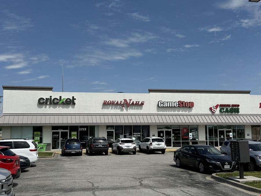 RETAIL CENTER | SHADOW-ANCHORED BY WALMART
