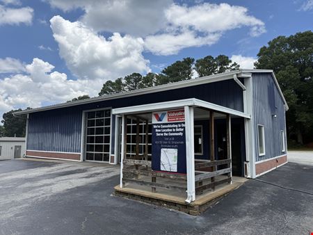 Preview of Retail space for Sale at 1010 NE Main Street