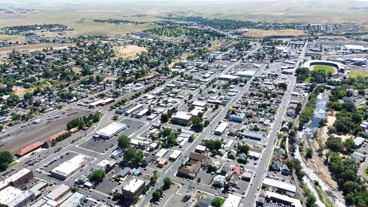 Pendleton Retail | For Lease