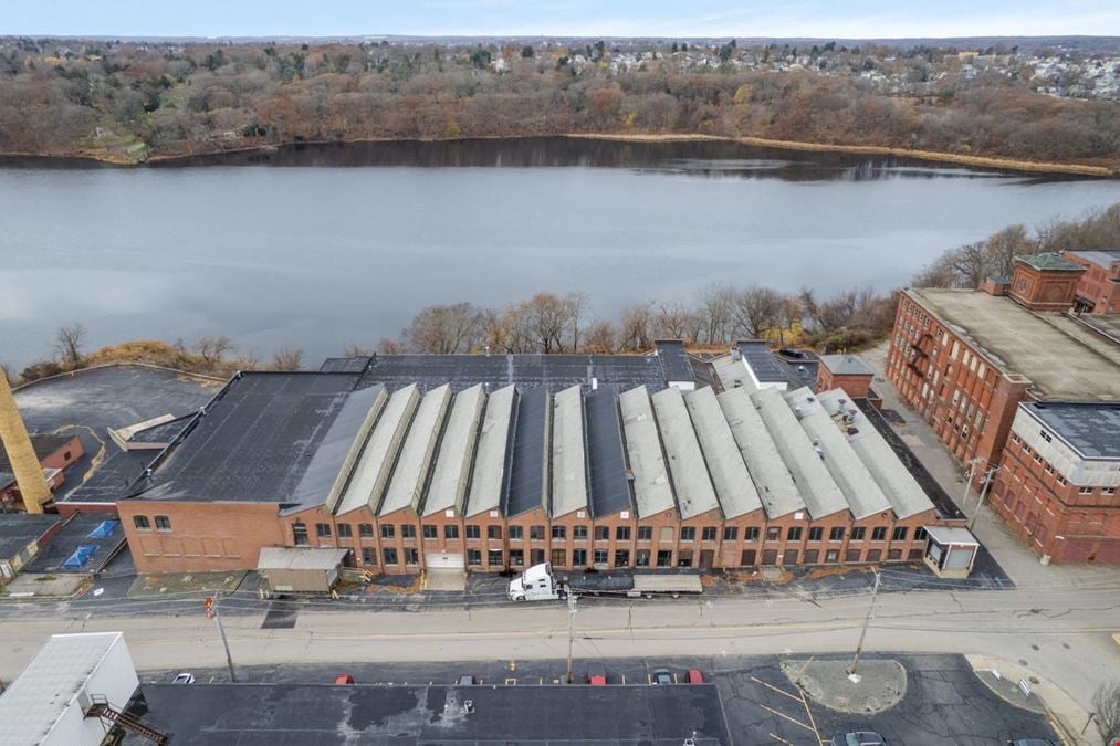 721 - 727 School St Pawtucket, RI 02860
