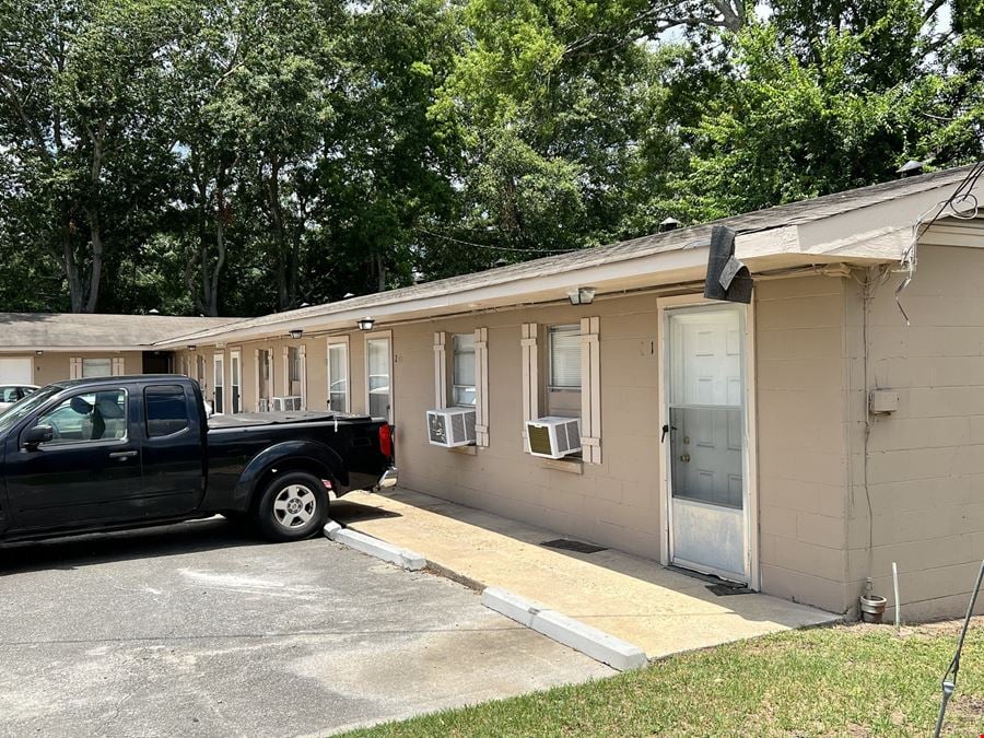 Fort Benning Road Plaza & Pinewood Apartments