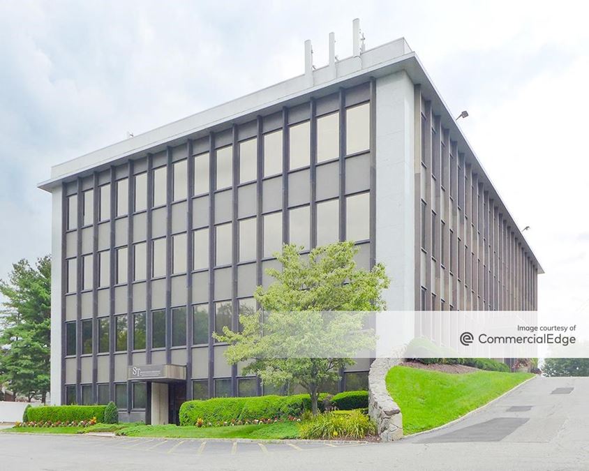 350 Jericho Turnpike