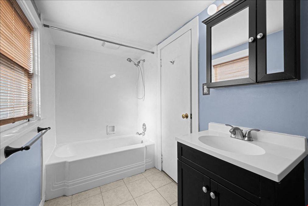 322 Hamilton 