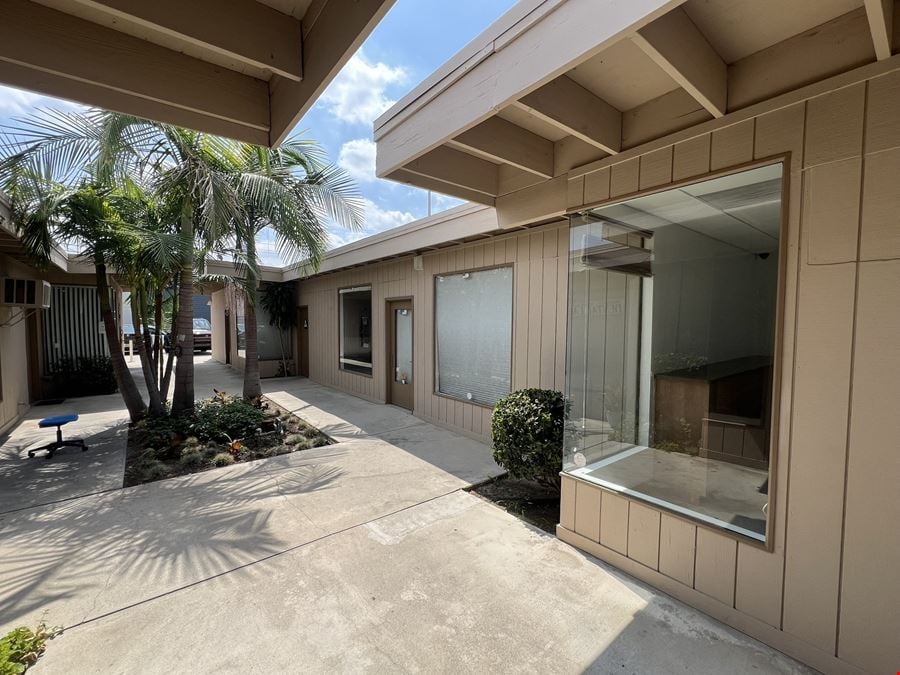 204 E Chevy Chase Dr
