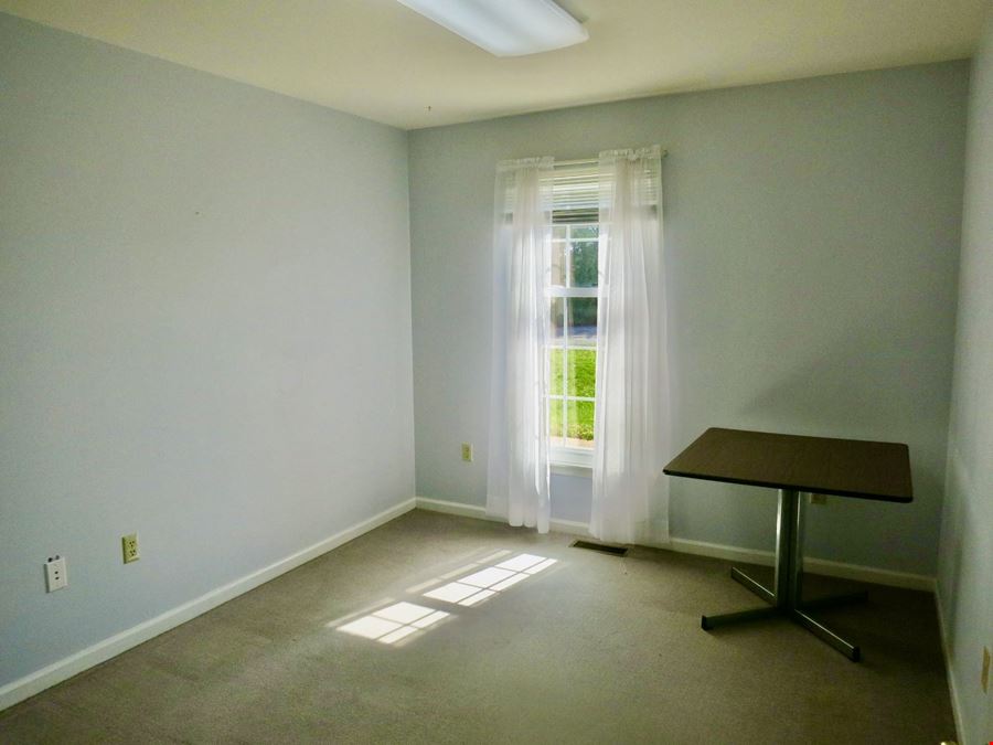 TURNKEY PROFESSIONAL OFFICE SUITE RIGHT OFF RT 250