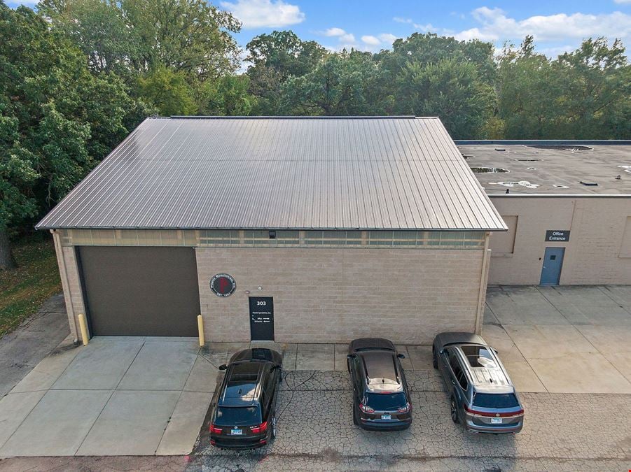 303 Elgin Ave