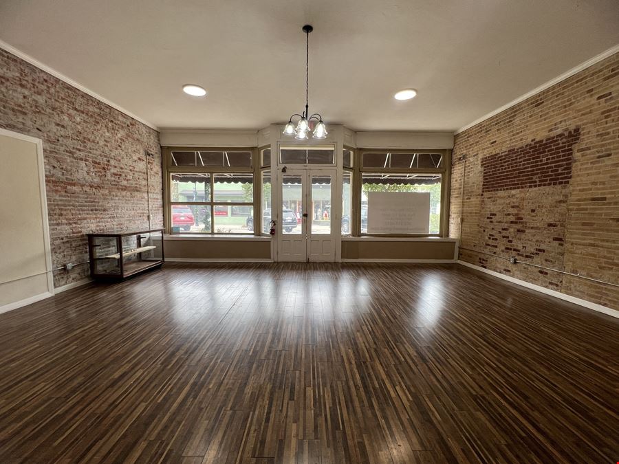 Prime Retail Space in the Heart of Downtown Alachua