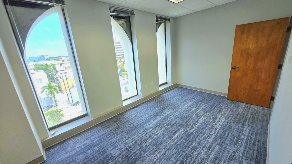 Manatee Ave and Main Street Office Suite!