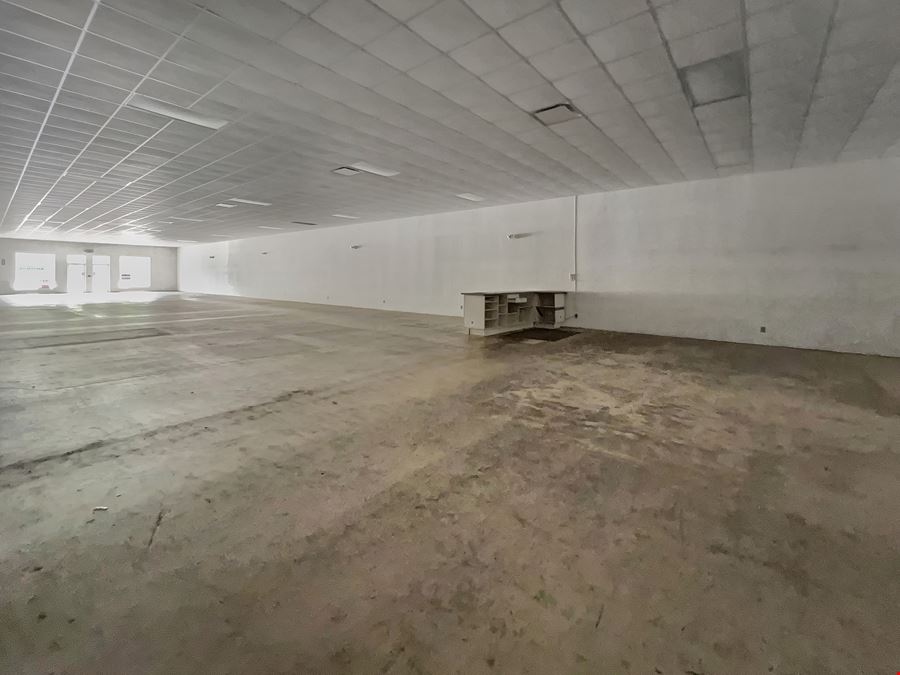 4628 University Blvd E, Suite E