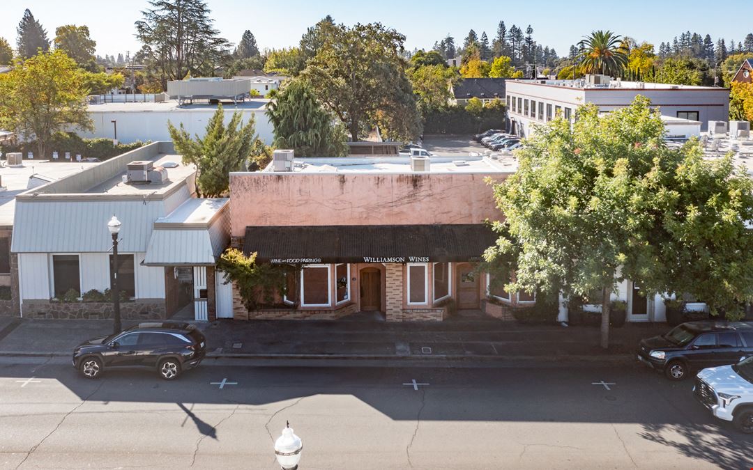 Downtown Healdsburg Tasting Room