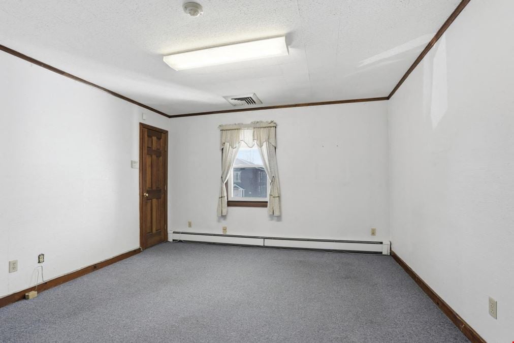 Office or Retail Spaces for Lease in Downtown Georgetown