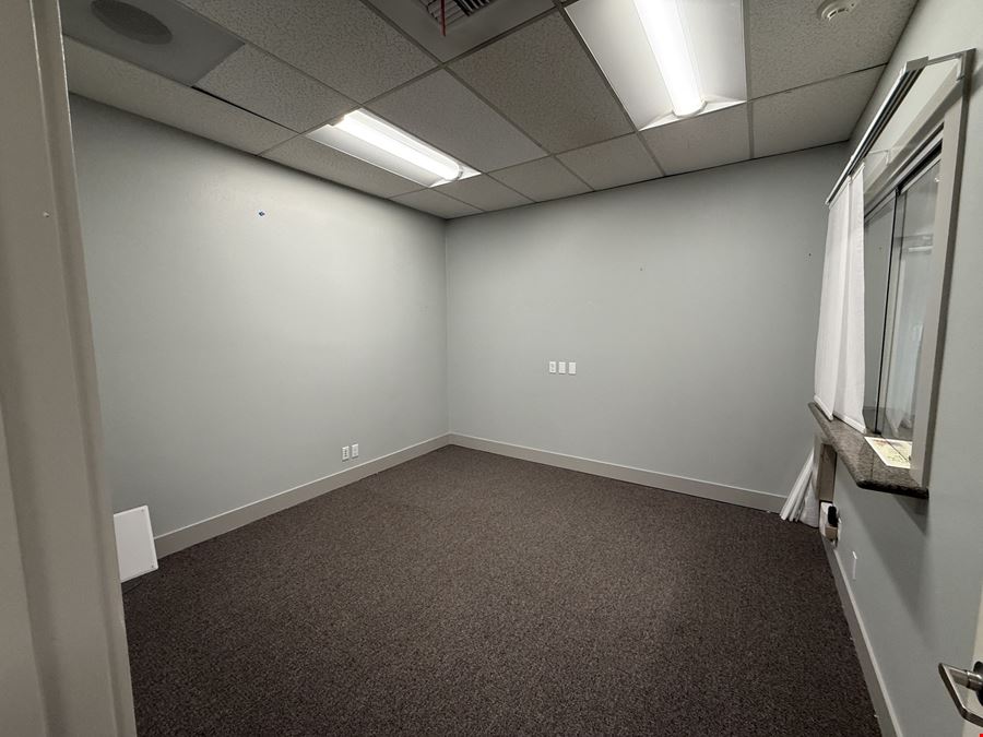 15811 Ambaum Blvd SW