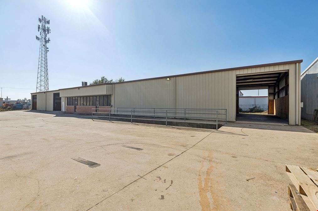 Office–Warehouse Space | ±10,000 SF | For Lease