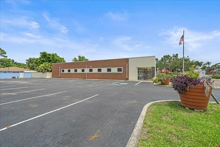 Preview of Office space for Rent at 3942 N Tamiami Trl