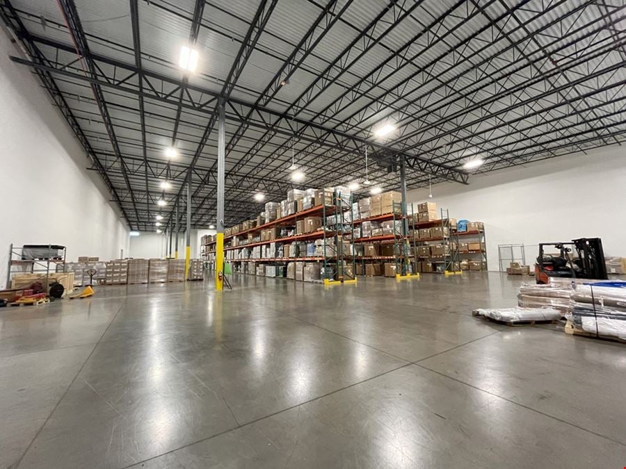 Elk Grove Village, IL Warehouse for Rent - #1477 | 5,000-20,000 sq ft