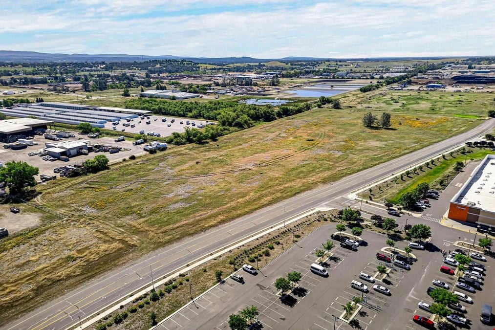 ±9.22 Acres of Prime Retail Land off CA-70 in Oroville, CA