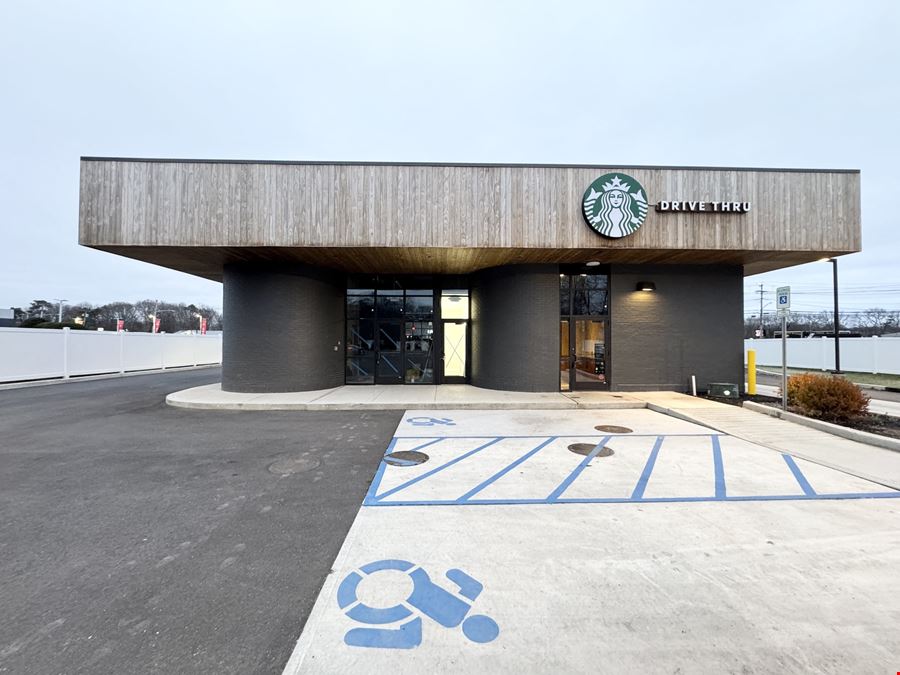 2,300 SF Retail Space For Lease