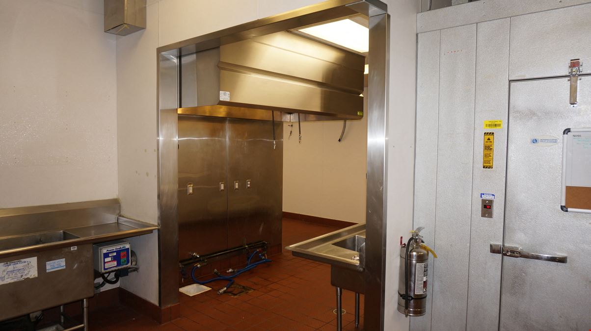 Alpine Plaza East Restaurant Space