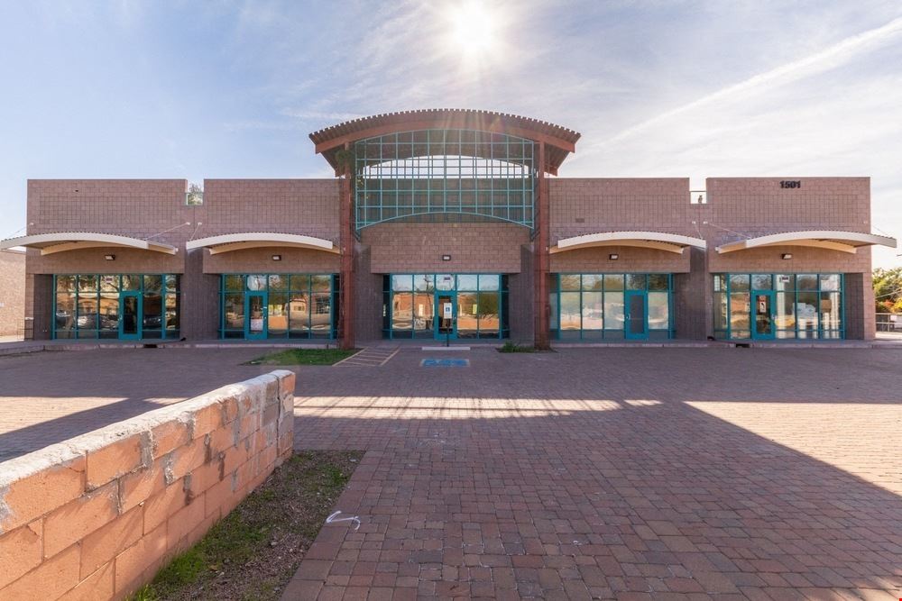 1501 E Apache Blvd