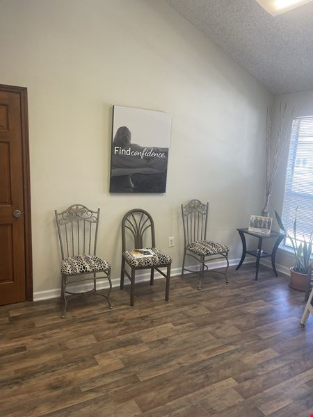 Preview of commercial space at 8211 Summa Avenue