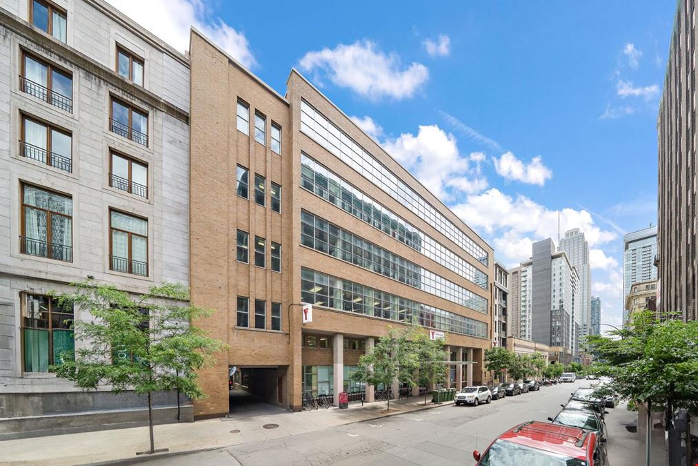 1435 Drummond