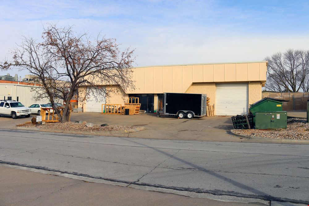 Industrial property in Omaha, NE